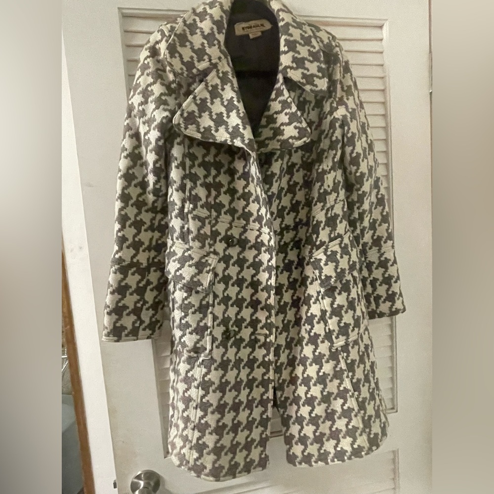 Medium Peacoat